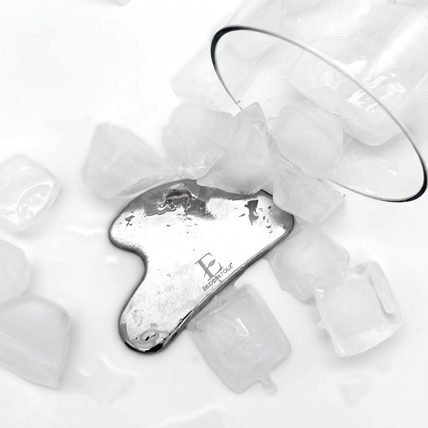 Gua Sha mit Eiswürfeln